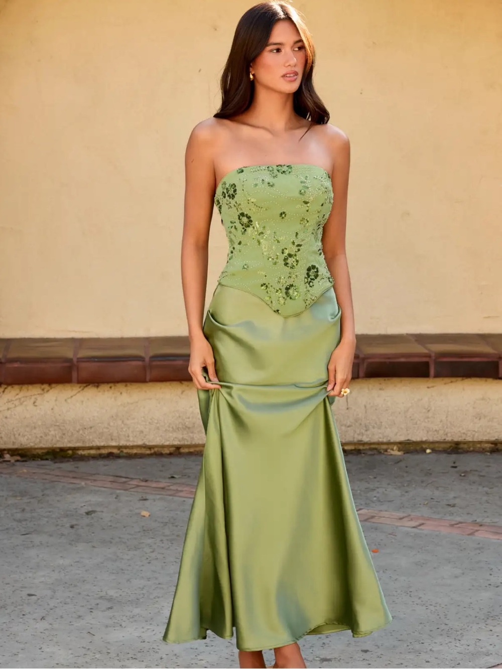 LACE SCULPTURAL EMBROIDERY FLORAL CORSET TOP & HIGH RISE MERMAID MAXI SKIRT SET